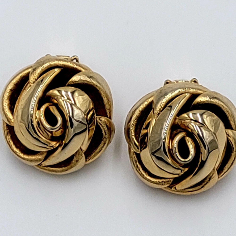 Vintage Gold Tone Clip Earrings